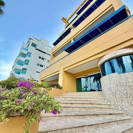 Apartamento Con Acceso Directo A La Playa En Boquilla Marina Club Cartagena